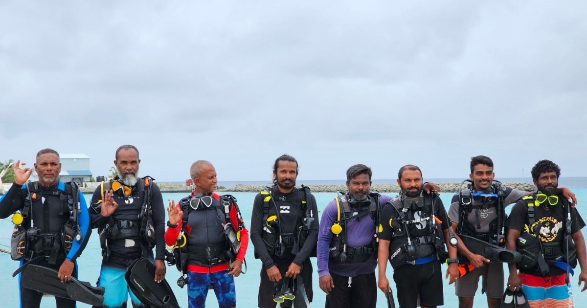 Rescue divers thamreen kurumu ge furathama buru gai 56 meehun course furihama kohfi